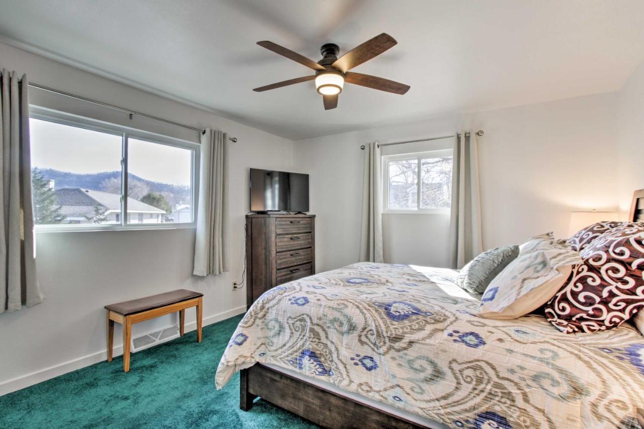 Riversong Waterfront La Crosse Home With Dock Екстер'єр фото